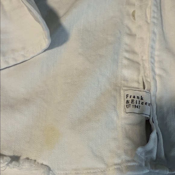 Frank & Eileen Classic White Button Down Shirt - Picture 3 of 5